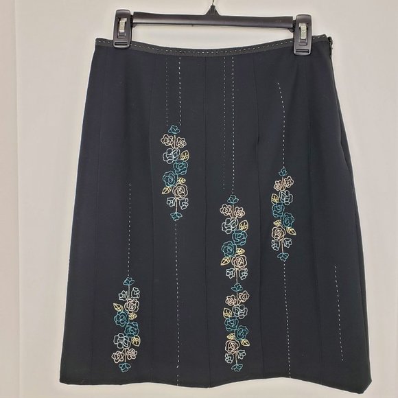 Ann Taylor Loft Black Embroidery Pencil Skirt 4 - Picture 2 of 8